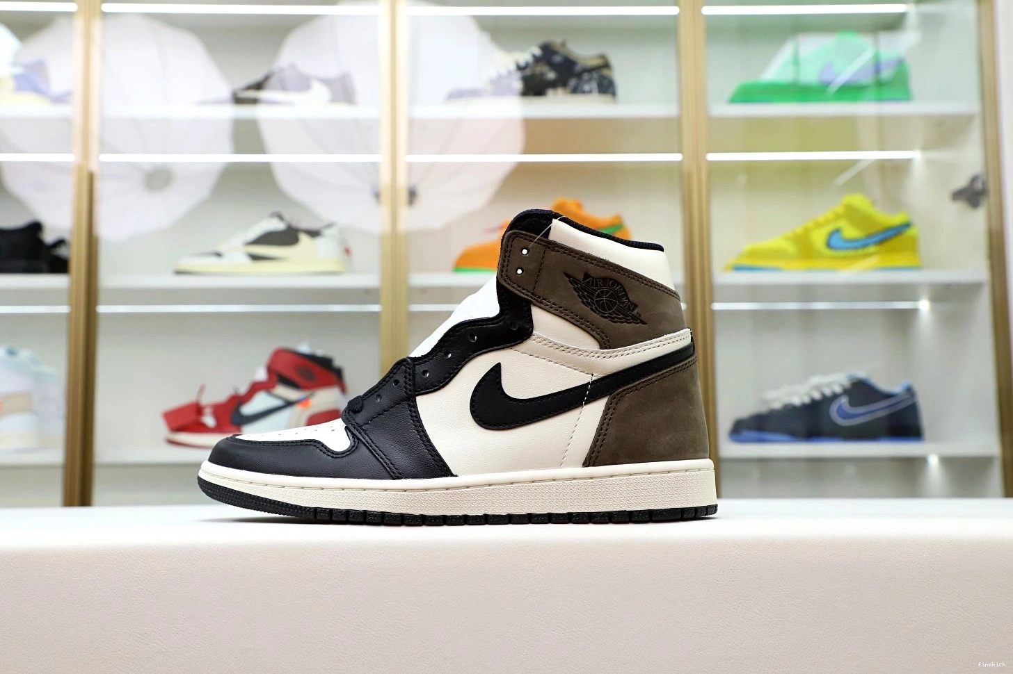 OG MOCHA' AIR 'DARK RETRO HIGH 1 JORDAN 1231